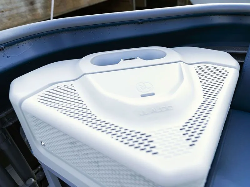 Slide: The Image of Sea-Doo Switch Cruise Limited 21 - 230 hp 2024 - 19