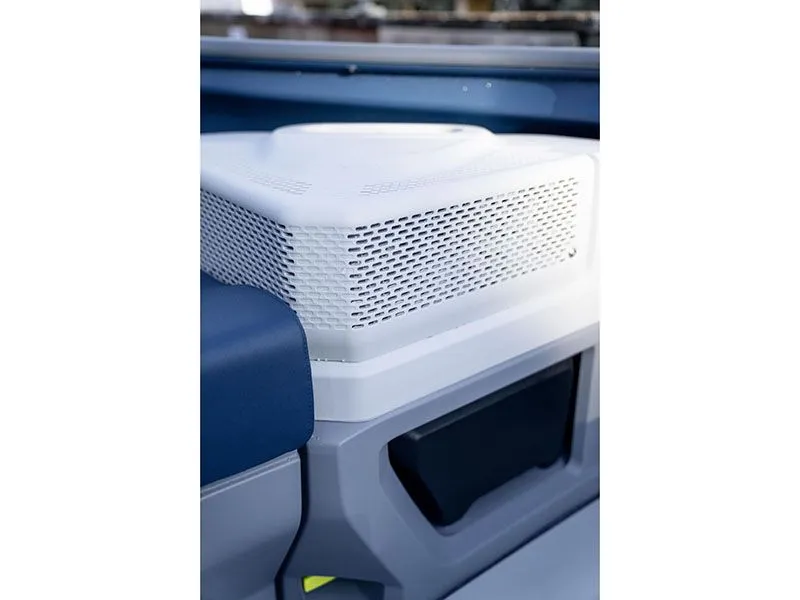 Slide: The Image of Sea-Doo Switch Cruise Limited 21 - 230 hp 2024 - 23