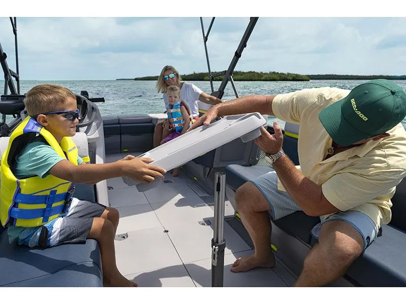 Slide: The Image of Sea-Doo Switch Cruise Limited 21 - 230 hp 2024 - 24