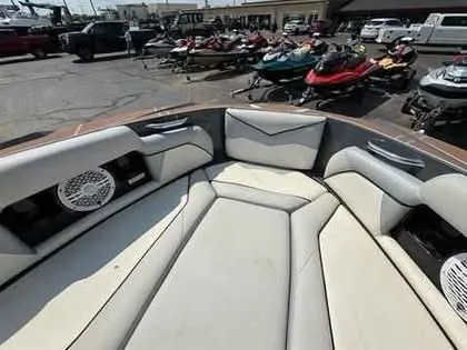 Slide: The Image of Supreme S240 2024 - 7