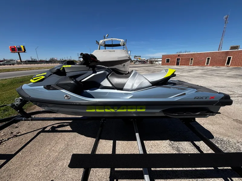 The Image of Sea-Doo RXT-X 325 Tech Package 2024 - 1