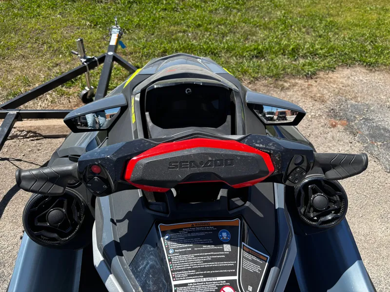 Slide: The Image of Sea-Doo RXT-X 325 Tech Package 2024 - 9
