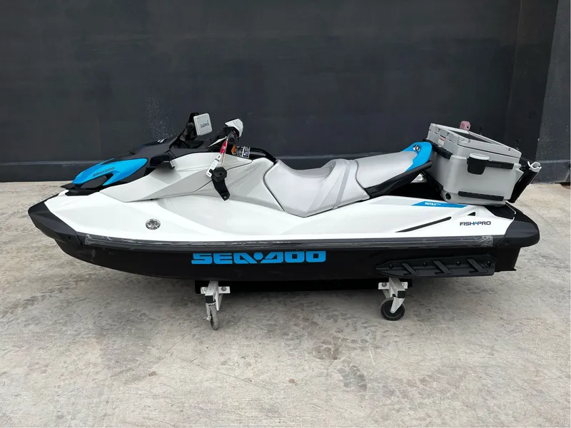 The Image of Sea-Doo FishPro Scout 130 2025 - 1