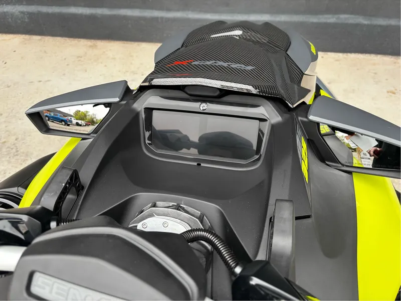 Slide: The Image of Sea-Doo RXP-X 325 Tech Package 2025 - 6