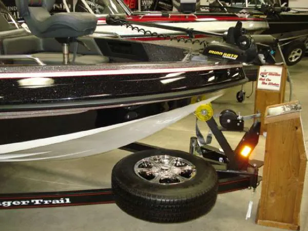 Slide: The Image of 2014 Ranger 1850 LS boat on trailer in showroom. - 8