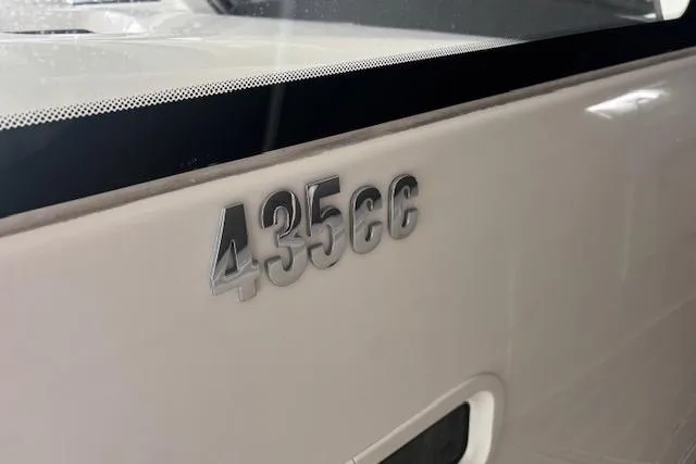 Slide: The Image of 2018 Everglades 435 Center Console boat, close-up of "435cc" emblem. - 55