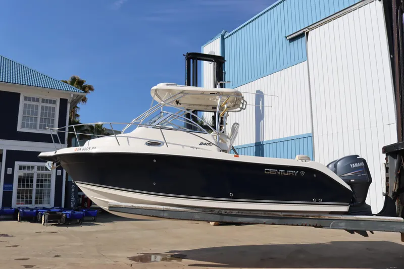 The Image of 2009 Century 2400 Walk-Around boat with Yamaha engines - 0