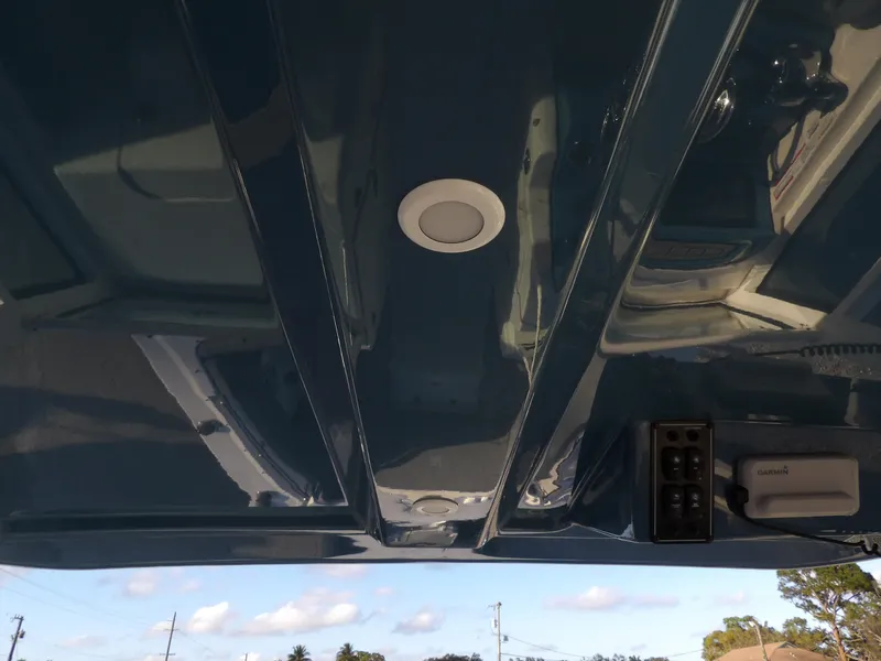 Slide: The Image of Stingray 269 DC 2022 - 54