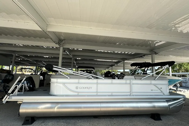 The Image of Sweetwater EX2286SBX 2026 - 0