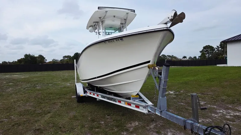 Slide: The Image of Mako 234 Center Console 2014 - 11