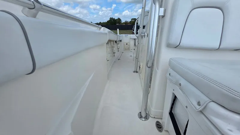 Slide: The Image of Mako 234 Center Console 2014 - 28