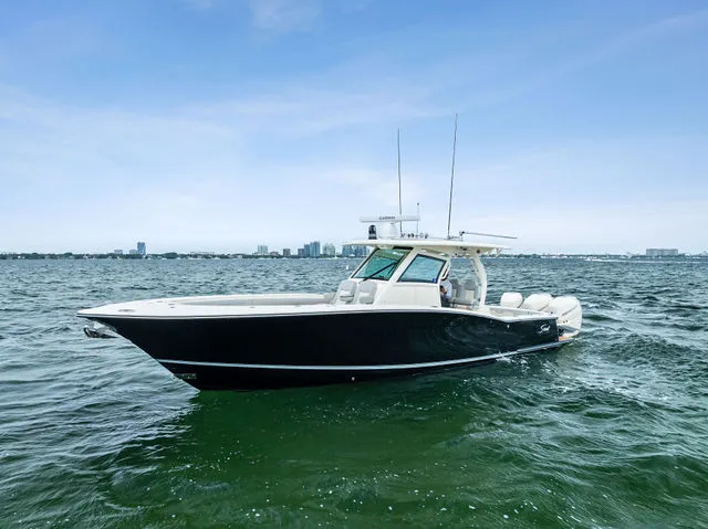 Slide: The Image of Scout 355 LXF 2020 - 29