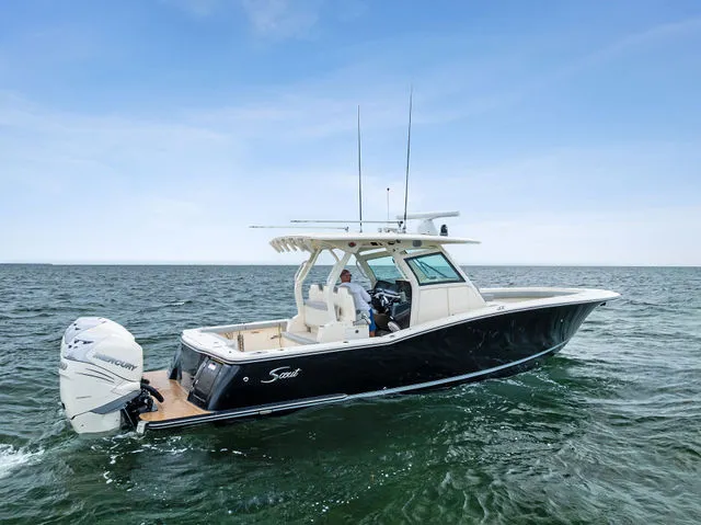Slide: The Image of Scout 355 LXF 2020 - 36