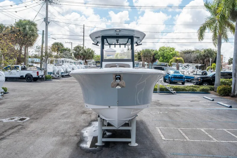 Slide: The Image of Sea Hunt Ultra 255 SE 2026 - 7