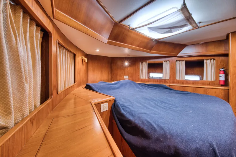 Slide: The Image of Kha Shing Tarquin Trader 53 2001 - 32