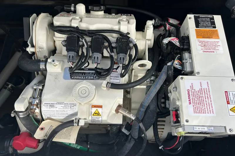 Slide: The Image of 2021 Formula 350 Crossover Bowrider I/O with dual Volvo OceanX outdrives. - 28