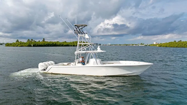 Slide: The Image of SeaVee 390Z 2017 - 17