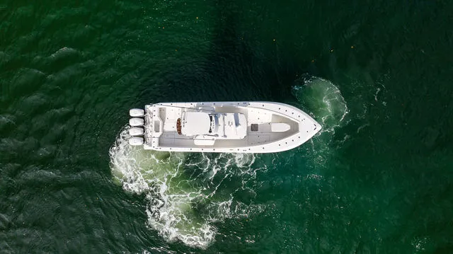 Slide: The Image of SeaVee 390Z 2017 - 26