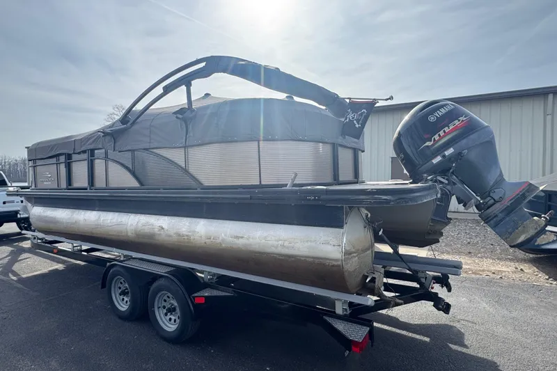 Slide: The Image of 2020 Bennington 22SSRXP pontoon boat on trailer with Yamaha outboard motor. - 9