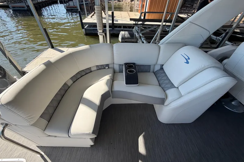 Slide: The Image of Luxurious seating on 2023 Bennington QX 30 QXFBWA X2 Wide Beam pontoon boat. - 20