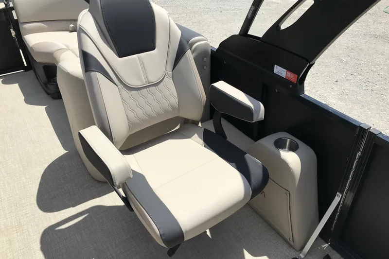 Slide: The Image of Luxurious seating on 2026 Avalon LSZ Quad Lounge Tri Log boat, featuring modern design and comfort. - 16