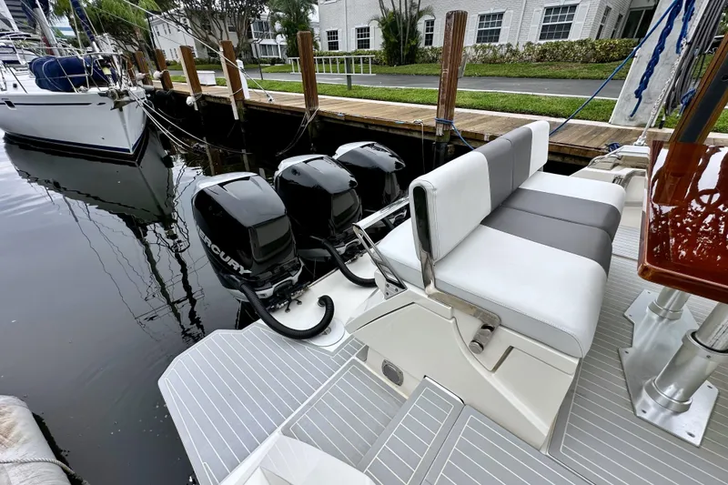 Slide: The Image of Azimut Verve 40 2013 - 20