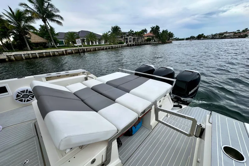 Slide: The Image of Azimut Verve 40 2013 - 24