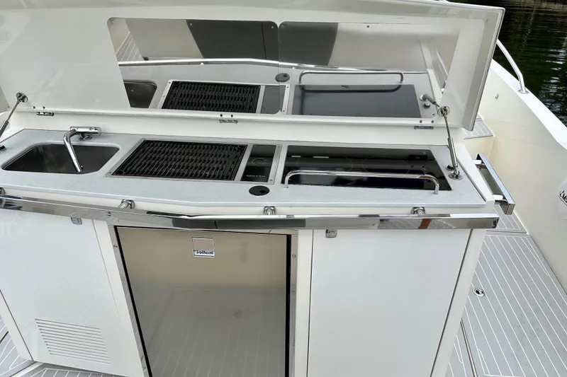 Slide: The Image of Azimut Verve 40 2013 - 34