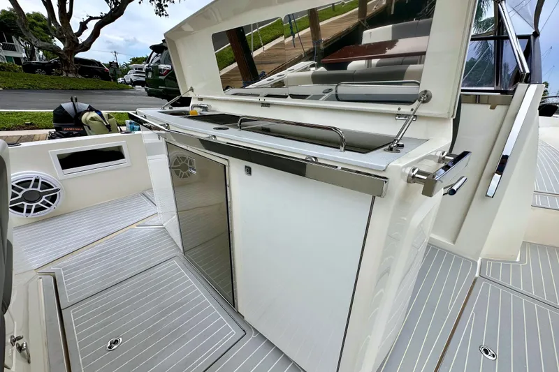 Slide: The Image of Azimut Verve 40 2013 - 36