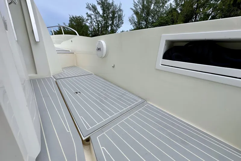 Slide: The Image of Azimut Verve 40 2013 - 54