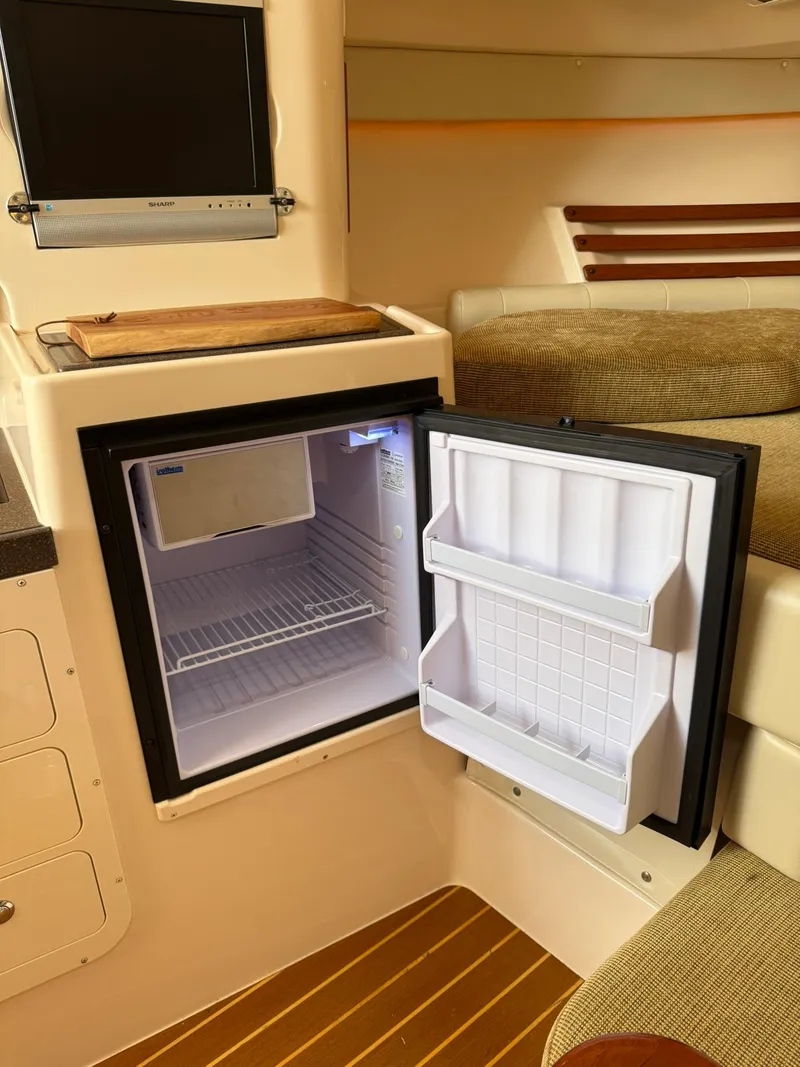 Slide: The Image of Grady-White Express 330 2007 - 63