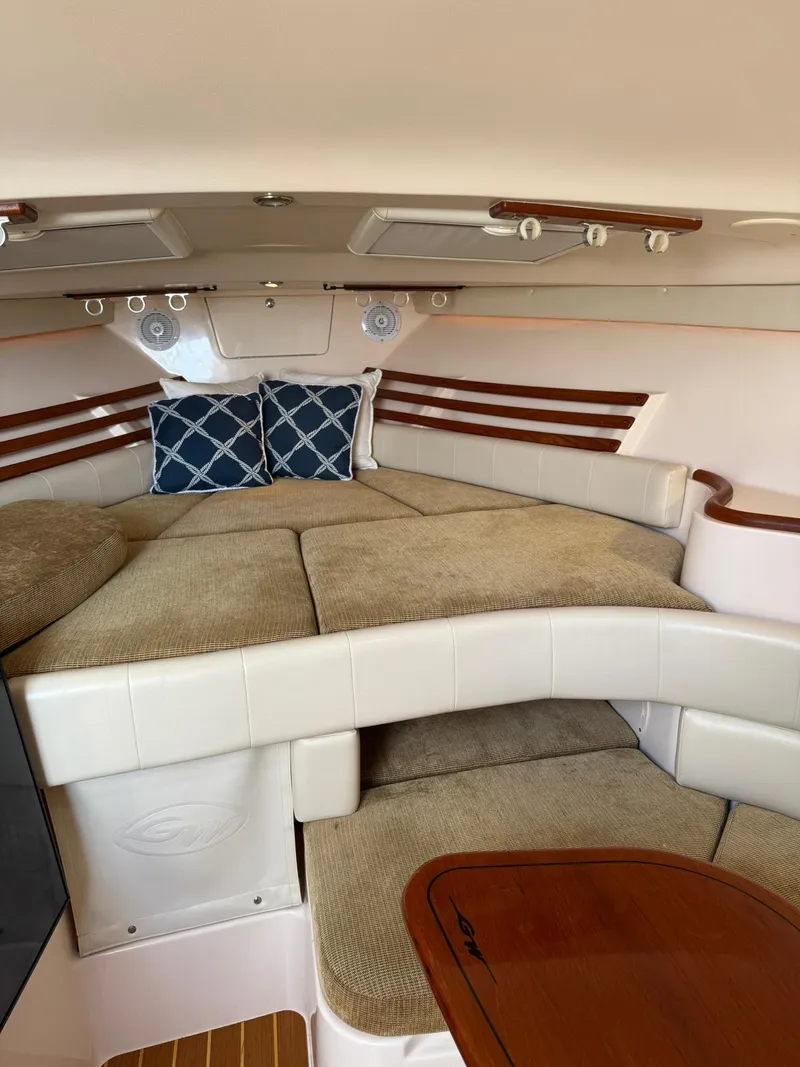 Slide: The Image of Grady-White Express 330 2007 - 66