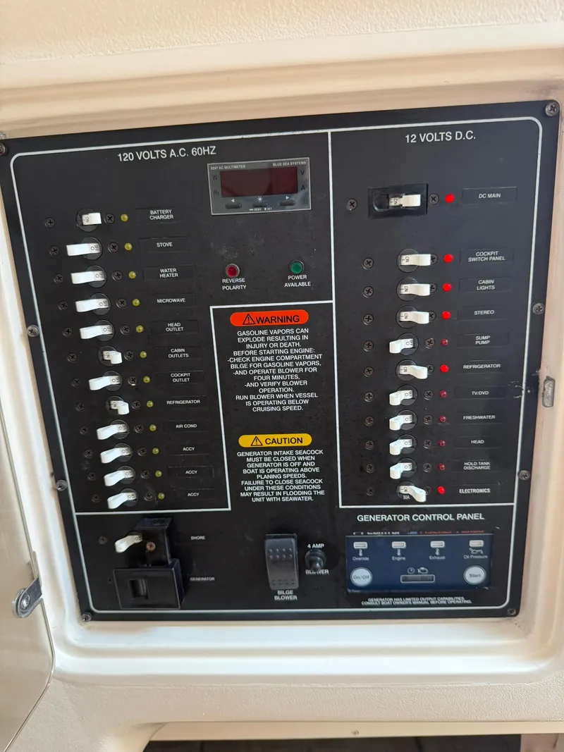 Slide: The Image of Grady-White Express 330 2007 - 77