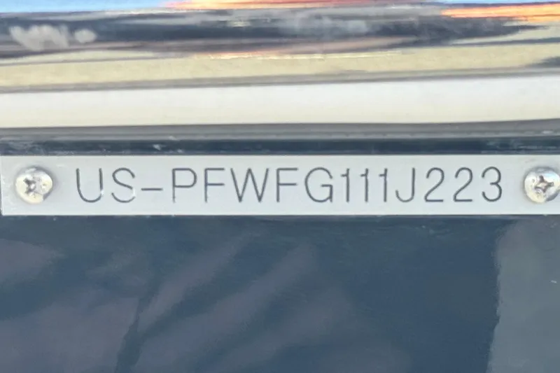Slide: The Image of 2023 Four Winns HD3 boat identification plate with serial number. - 41