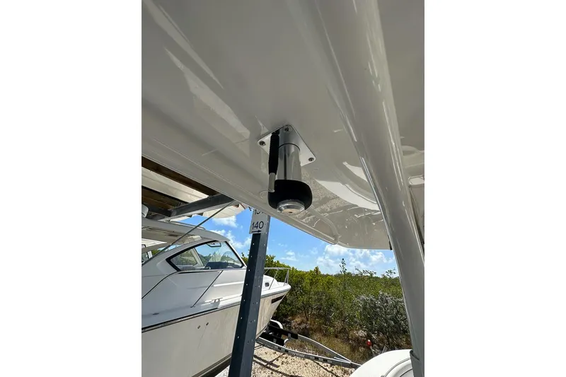 Slide: The Image of 2018 Jupiter 26 FS boat detail with clear sky background. - 15