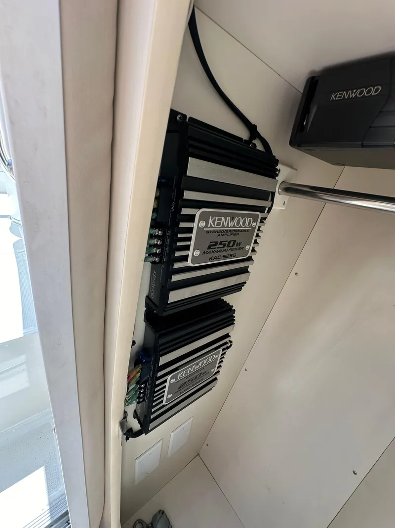 Slide: The Image of Formula 330 Sun Sport 2000 - 50