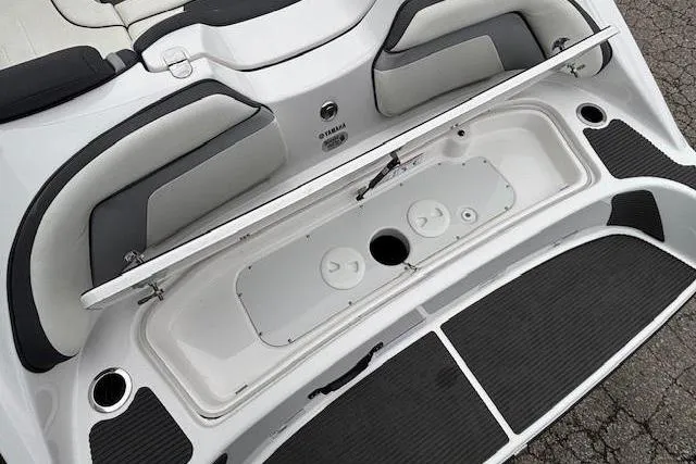 Slide: The Image of 2015 Yamaha Boats SX192 swim platform with storage compartment open. - 29