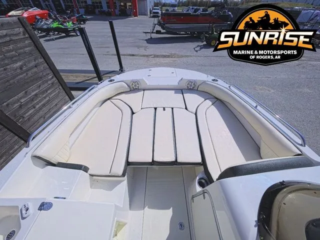 Slide: The Image of Stingray 192 SC 2023 - 9