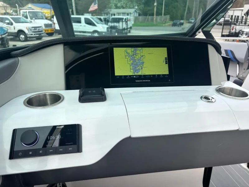 Slide: The Image of Regal LS4 Ultimate 2024 - 28