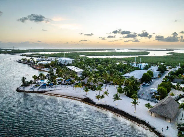 Slide: The Image of Everglades 253 Center Console 2025 - 79