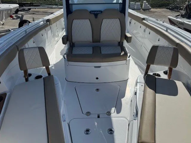 Slide: The Image of Interior view of Everglades 285 Center Console 2026 boat. - 35