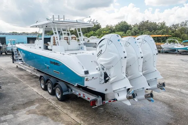 Slide: The Image of Everglades 395 Center Console 2026 - 69