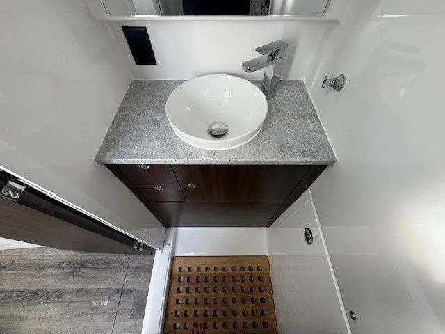 Slide: The Image of Everglades 395 Center Console 2026 - 76