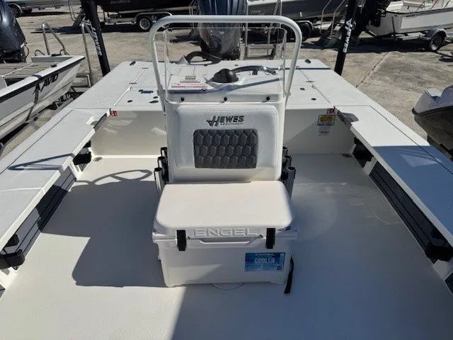 Slide: The Image of Interior view of the 2026 Hewes Redfisher 21 boat. - 17