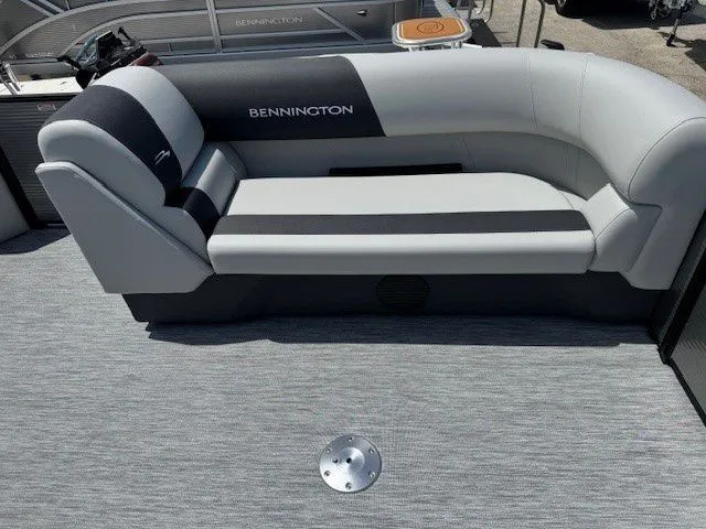 Slide: The Image of Bennington 22SSRSE 2026 pontoon boat with gray seating area. - 38