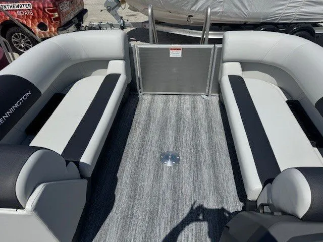 Slide: The Image of Interior of Bennington 20SSRSE pontoon boat, model year 2026. - 32