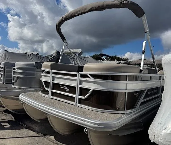 The Image of Bennington 21SL 2026 - 1