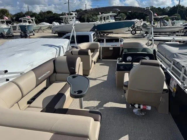 Slide: The Image of Bennington 21SL 2026 - 25