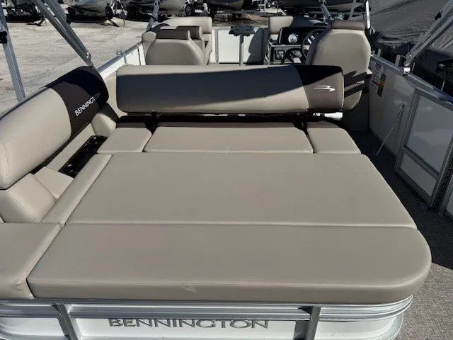 Slide: The Image of Bennington 21SSB 2026 - 44