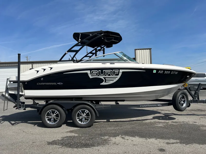 The Image of Chaparral 21 Surf 2021 - 1